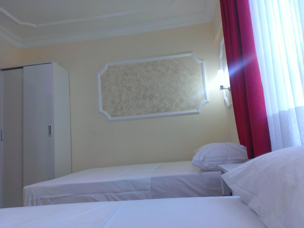 Nice Hotel Istambul Exterior foto